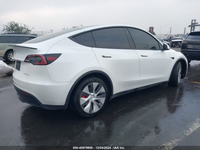 7SAYGDEF8NF350491 Tesla Model Y Performance Dual Motor All-wheel Drive
