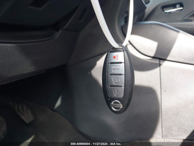 3N1CN8EV9LL919152 Nissan Versa Sv Xtronic Cvt