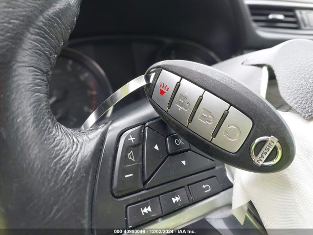 Nissan ROGUE SV 2017 JN8AT2MV2HW252522 Image 11