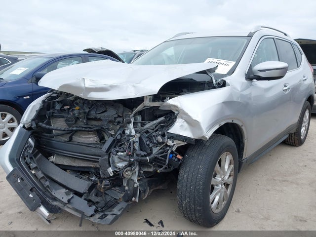 Nissan ROGUE SV 2017 JN8AT2MV2HW252522 Image 2