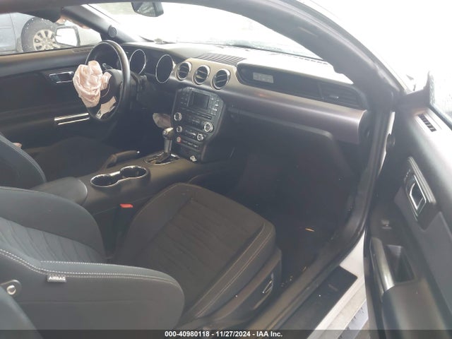 Ford Mustang 2017 1FA6P8TH9H5333856 Image 17