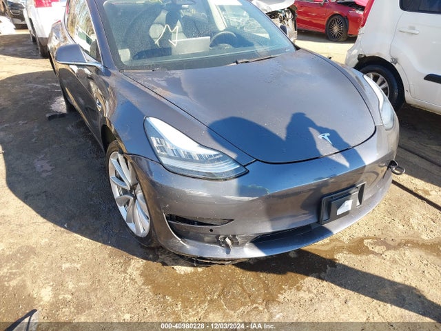 2018 TESLA MODEL 3 5YJ3E1EB1JF115773 Photo 5