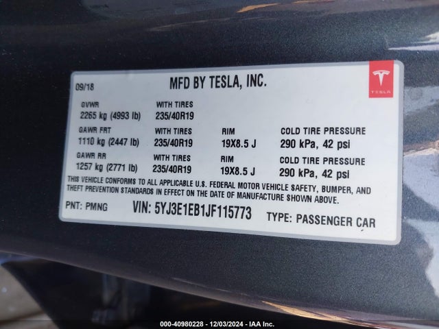 2018 TESLA MODEL 3 5YJ3E1EB1JF115773 Photo 8