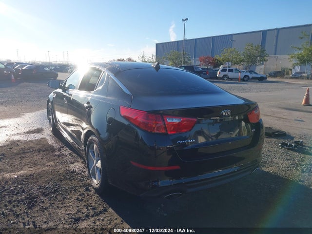 KIA Optima Lx 2015 KNAGM4A7XF5661775 Image 3
