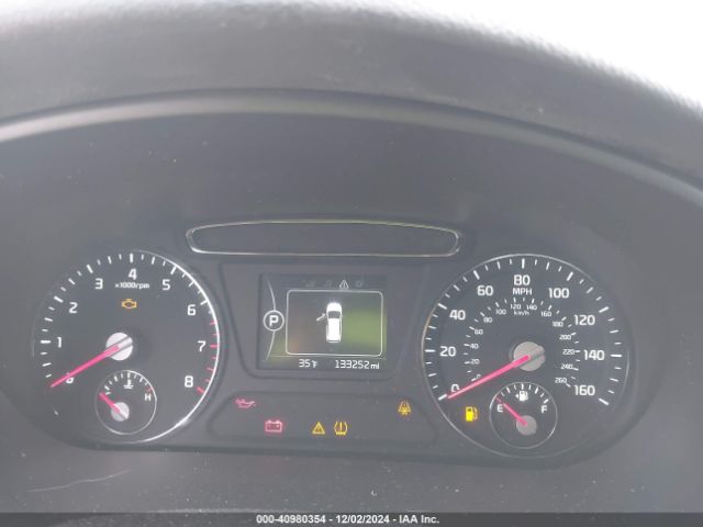 5XYPGDA31GG158734 KIA Sorento 2.4l Lx