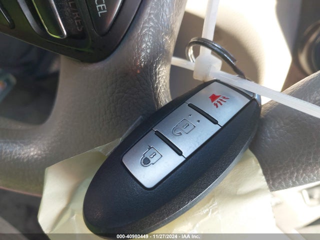 Nissan QUEST S 2014 JN8AE2KP0E9101588 Image 11