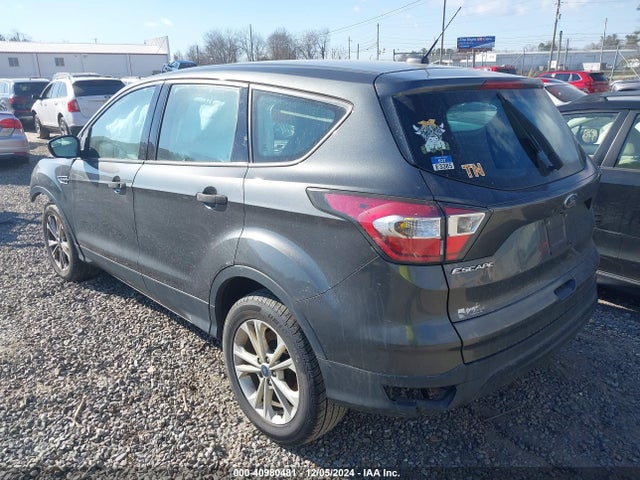 1FMCU0F76HUA19304 Ford ESCAPE S