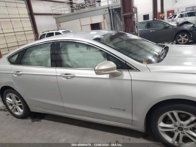 3FA6P0LU0JR151660 Ford Fusion Hybrid Se