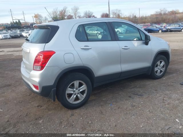 3GNCJNSB4JL380395 Chevrolet TRAX LS