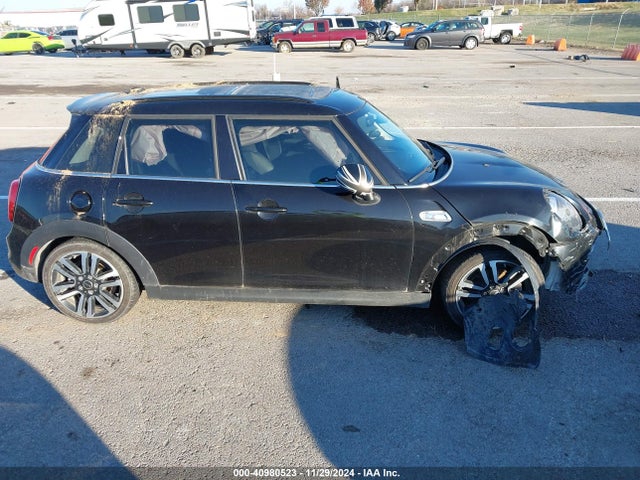 WMWXU3C5XK2L07448 Mini Hardtop 4 Door Cooper S