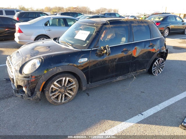 2019 MINI HARDTOP 4 DOOR WMWXU3C5XK2L07448 Photo 1