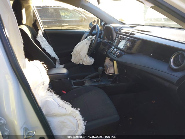 Toyota RAV4 LE 2018 JTMBFREV8JJ227299 Image 5