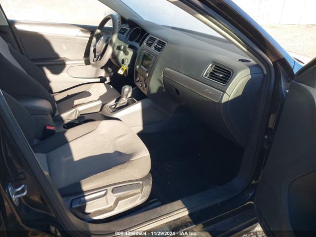 3VW2B7AJ5JM224525 Volkswagen Jetta 1.4t S