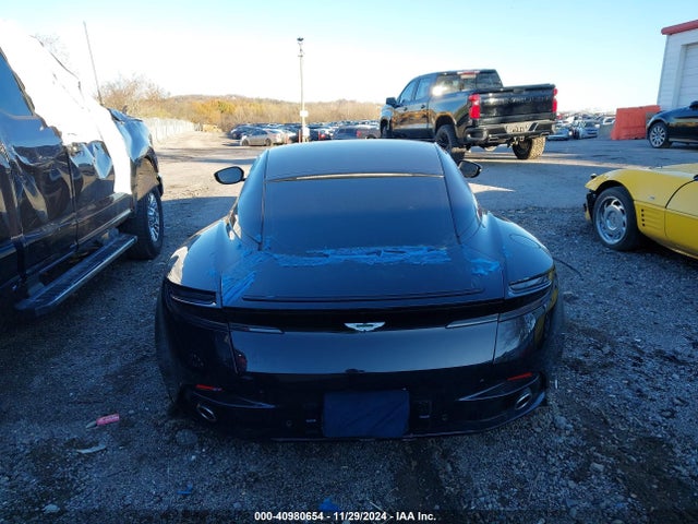 Aston Martin Db11 Launch Edition 2017 SCFRMFAV4HGL02890 Image 16