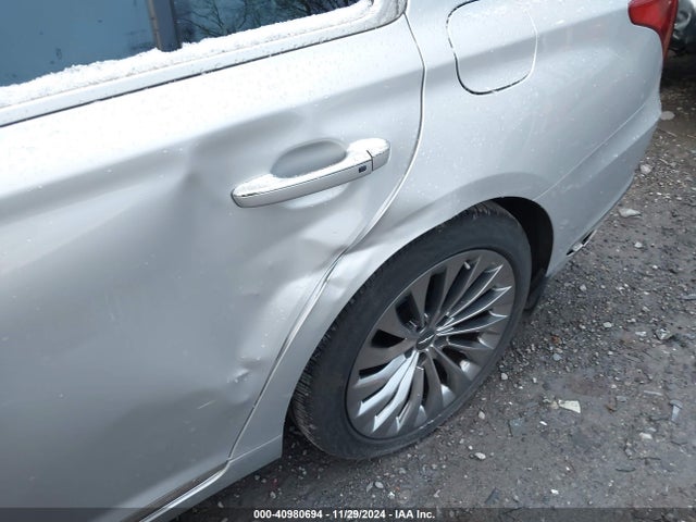 Genesis G90 3.3t Premium 2017 KMHG34JA3HU024930 Image 18