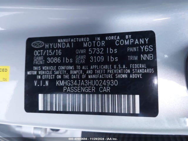 Genesis G90 3.3t Premium 2017 KMHG34JA3HU024930 Image 9