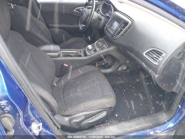 Chrysler 200 Limited 2015 1C3CCCAB1FN532962 Image 5