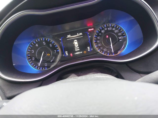 Chrysler 200 Limited 2015 1C3CCCAB1FN532962 Image 7