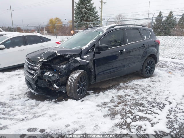 Ford ESCAPE SE 2019 1FMCU9GD5KUC24046 Image 2