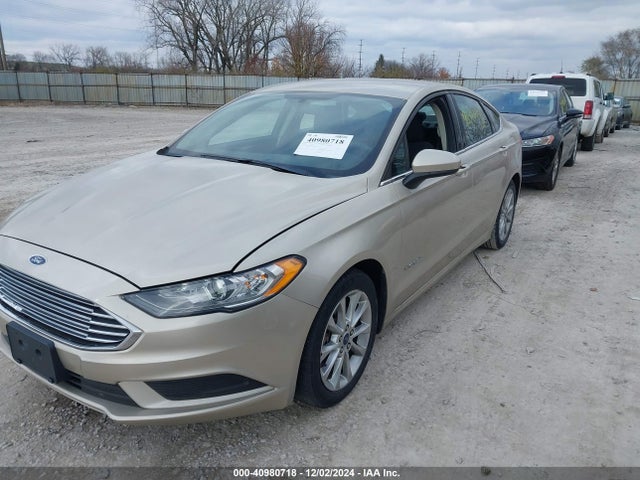 Ford Fusion Hybrid Se 2017 3FA6P0LU3HR301285 Image 2