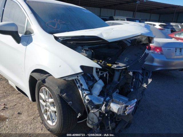 2C4RC1CG9NR230050 Chrysler Voyager Lx