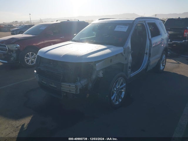 Ford EXPLORER XLT 2018 1FM5K8D8XJGB84933 Image 2