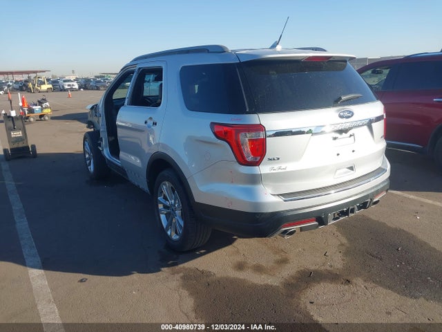 Ford EXPLORER XLT 2018 1FM5K8D8XJGB84933 Image 3