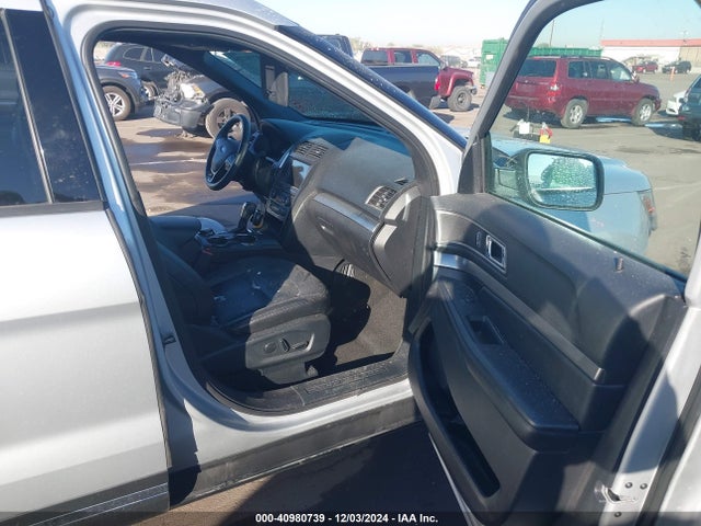 Ford EXPLORER XLT 2018 1FM5K8D8XJGB84933 Image 5