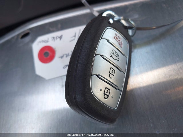 Hyundai Elantra Limited 2015 5NPDH4AE0FH622668 Image 11