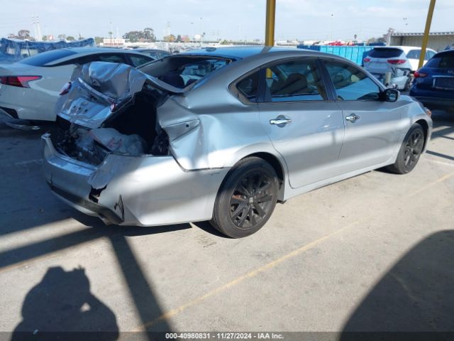 1N4AL3AP2JC214521 Nissan Altima 2.5 Sv