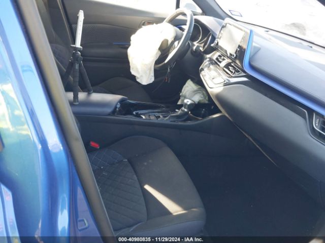 JTNKHMBX2L1089325 Toyota C-HR XLE