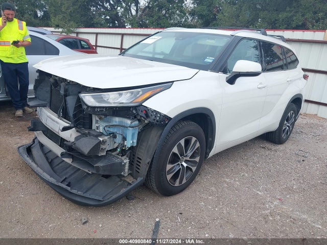Toyota Highlander Xle 2020 5TDGZRAH4LS505263 Image 2