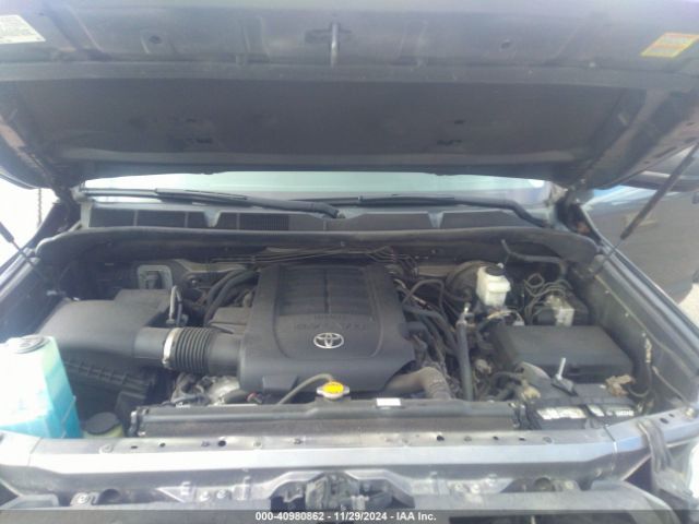 5TFUW5F16HX611540 Toyota Tundra Sr5 5.7l V8
