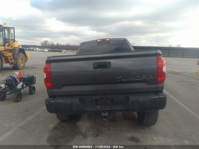 5TFUW5F16HX611540 Toyota Tundra Sr5 5.7l V8