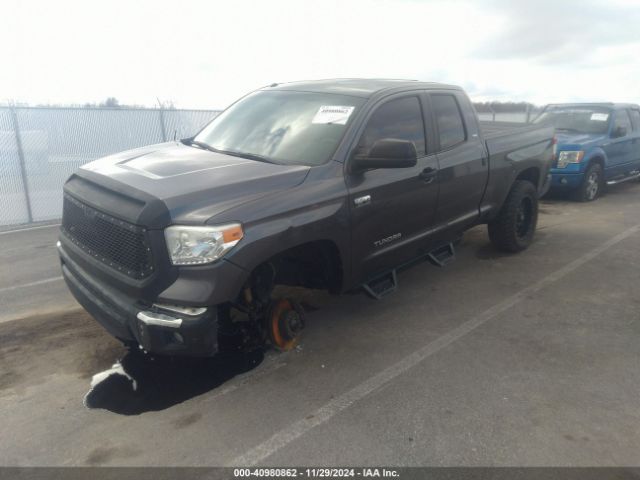 5TFUW5F16HX611540 Toyota Tundra Sr5 5.7l V8