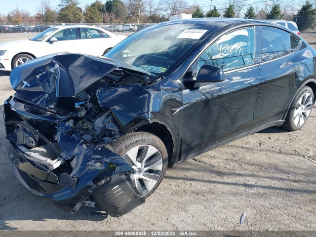 2022 TESLA MODEL Y 7SAYGAEE0NF548665 Photo 1