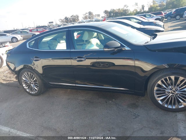 KNALC4J11H5066068 KIA Cadenza Limited