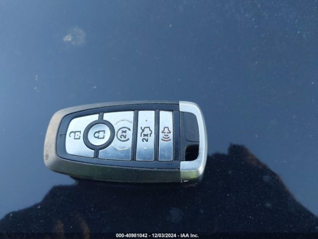 2FMPK4K96KBB33709 Ford Edge Titanium