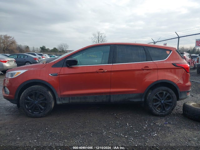 Ford ESCAPE SE 2019 1FMCU9GD9KUA37604 Image 15