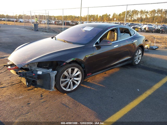 2013 TESLA MODEL S 5YJSA1CN7DFP22690 Photo 1