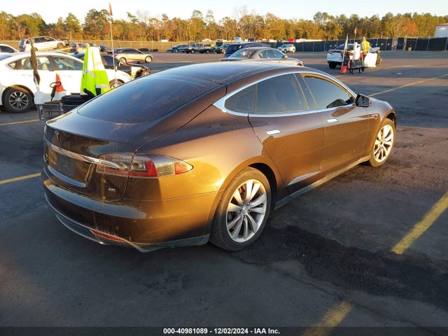 2013 TESLA MODEL S 5YJSA1CN7DFP22690 Photo 3