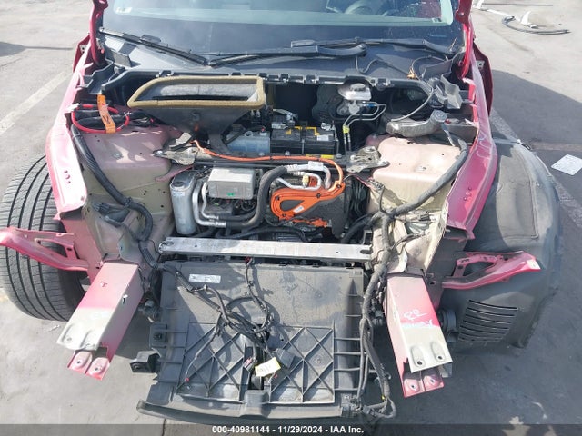 2021 TESLA MODEL Y 5YJYGDEE4MF097088 Photo 9