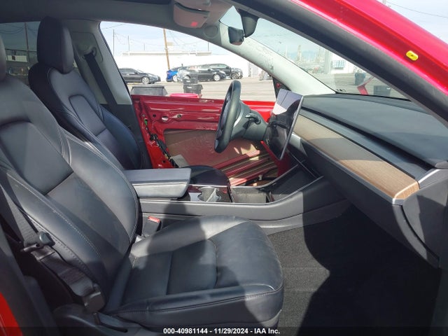 2021 TESLA MODEL Y 5YJYGDEE4MF097088 Photo 4