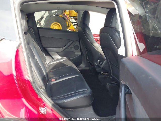 2021 TESLA MODEL Y 5YJYGDEE4MF097088 Photo 7