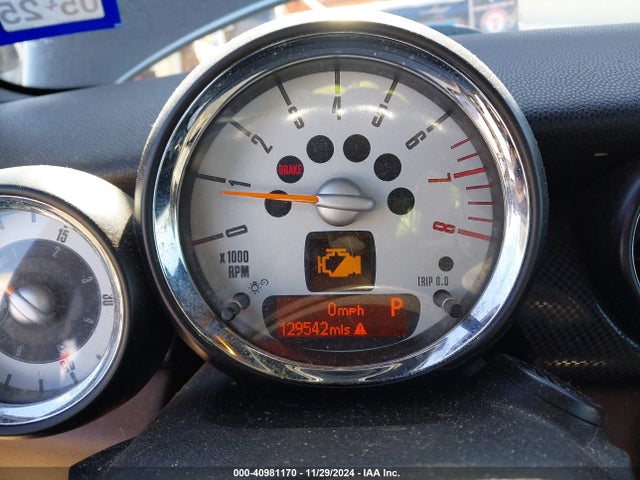 2011 MINI COOPER WMWZP3C52BT249300 Photo 6