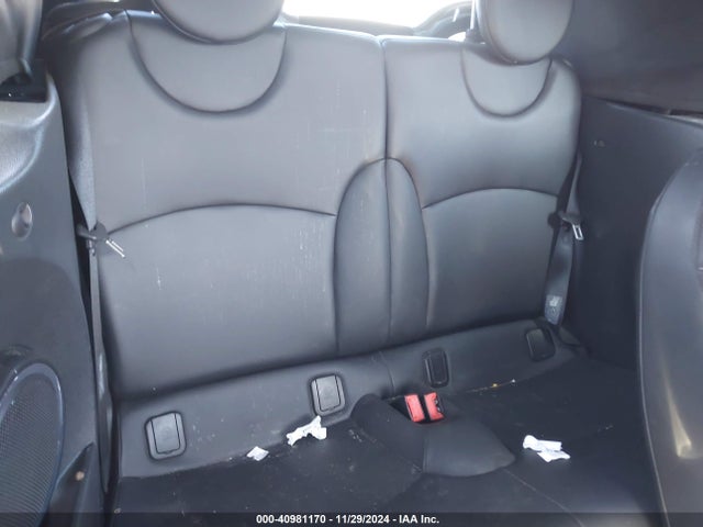 2011 MINI COOPER WMWZP3C52BT249300 Photo 7