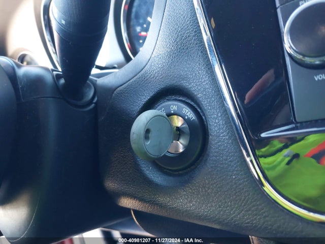 Chrysler 200 Limited 2014 1C3CCBCG9EN167576 Image 11