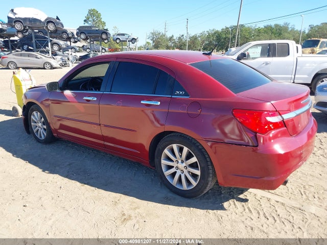 Chrysler 200 Limited 2014 1C3CCBCG9EN167576 Image 3