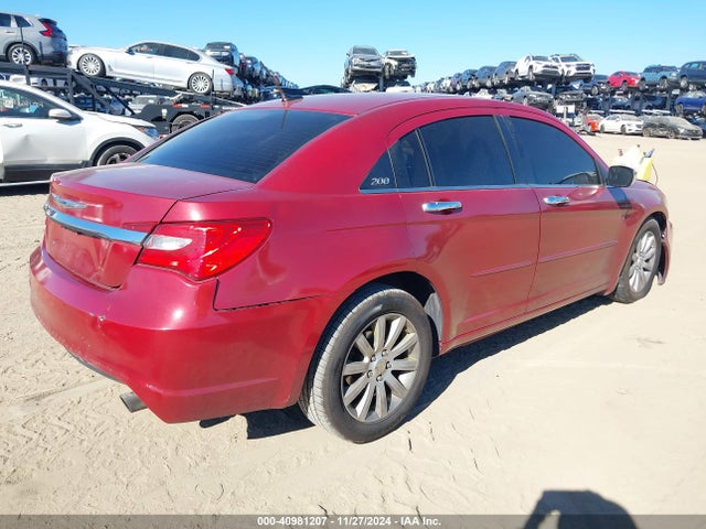 Chrysler 200 Limited 2014 1C3CCBCG9EN167576 Image 4