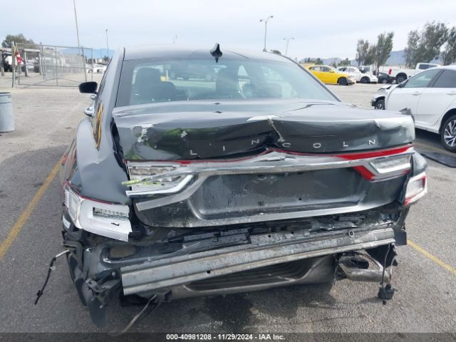 1LN6L9NC2K5612906 Lincoln Continental Reserve